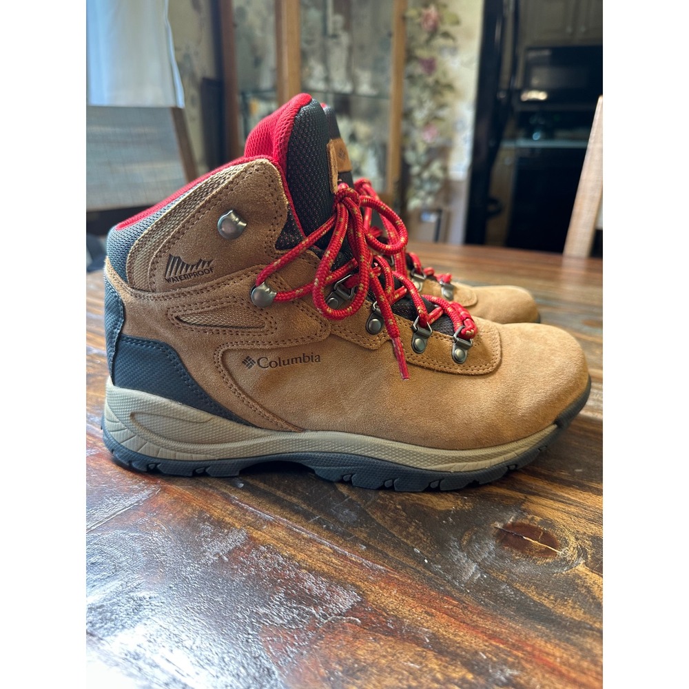 Columbia Newton Ridge Plus Waterproof Hiking Boots Elk Red BL4552-286 Womens 9.5